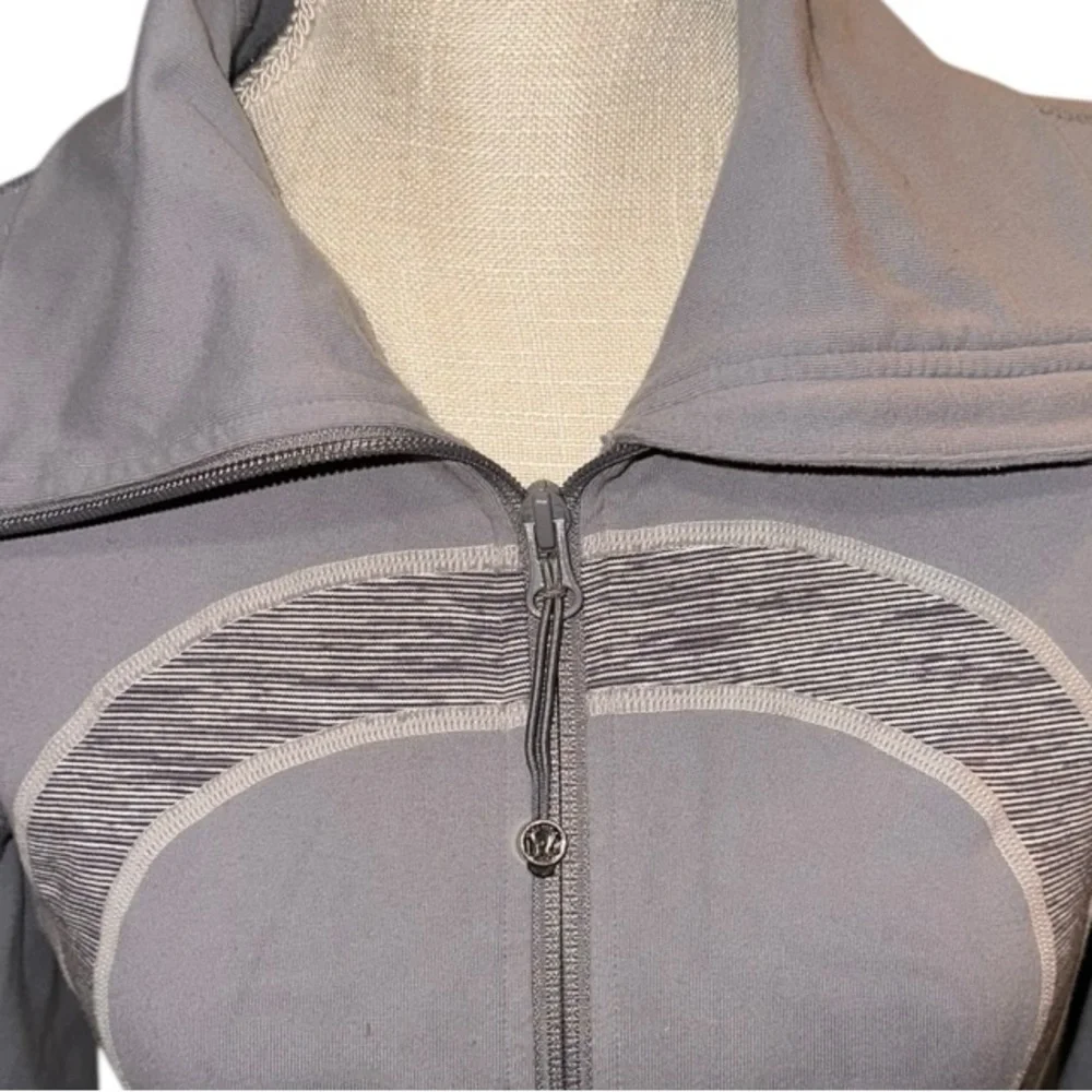 Lululemon In Stride Jacket Fossil / Wee Are From Space Coal Fossil Size 6